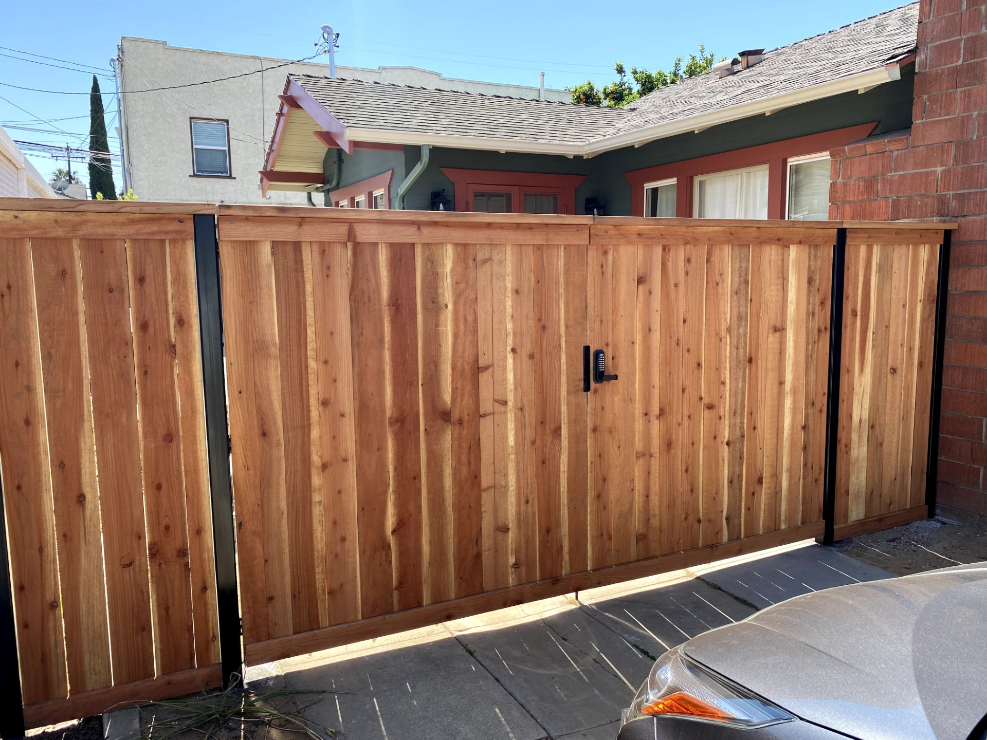 Cap & Trim Fence - Image 6