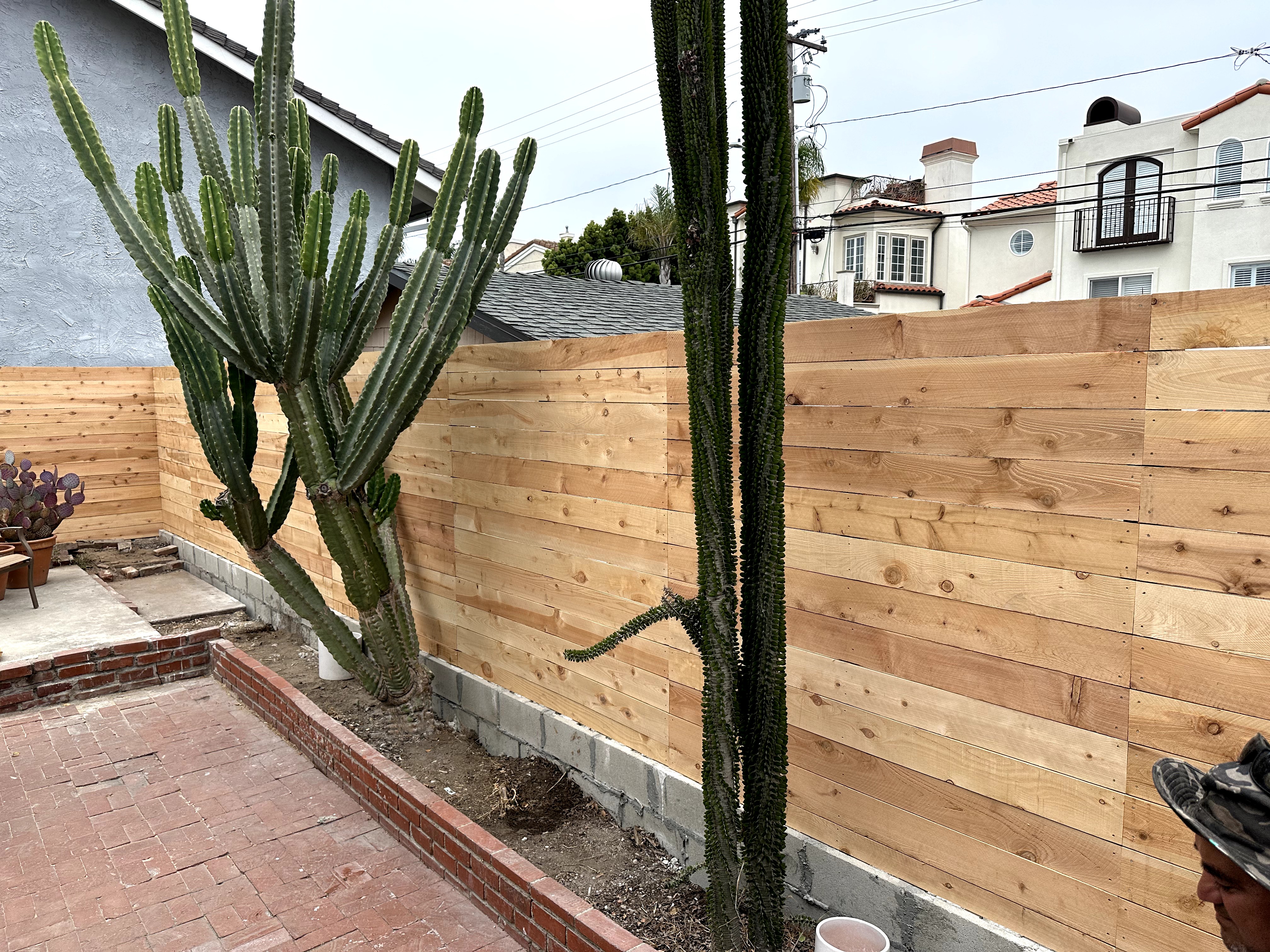 Horizontal Fence Grade Cedar/ Redwood - Image 1