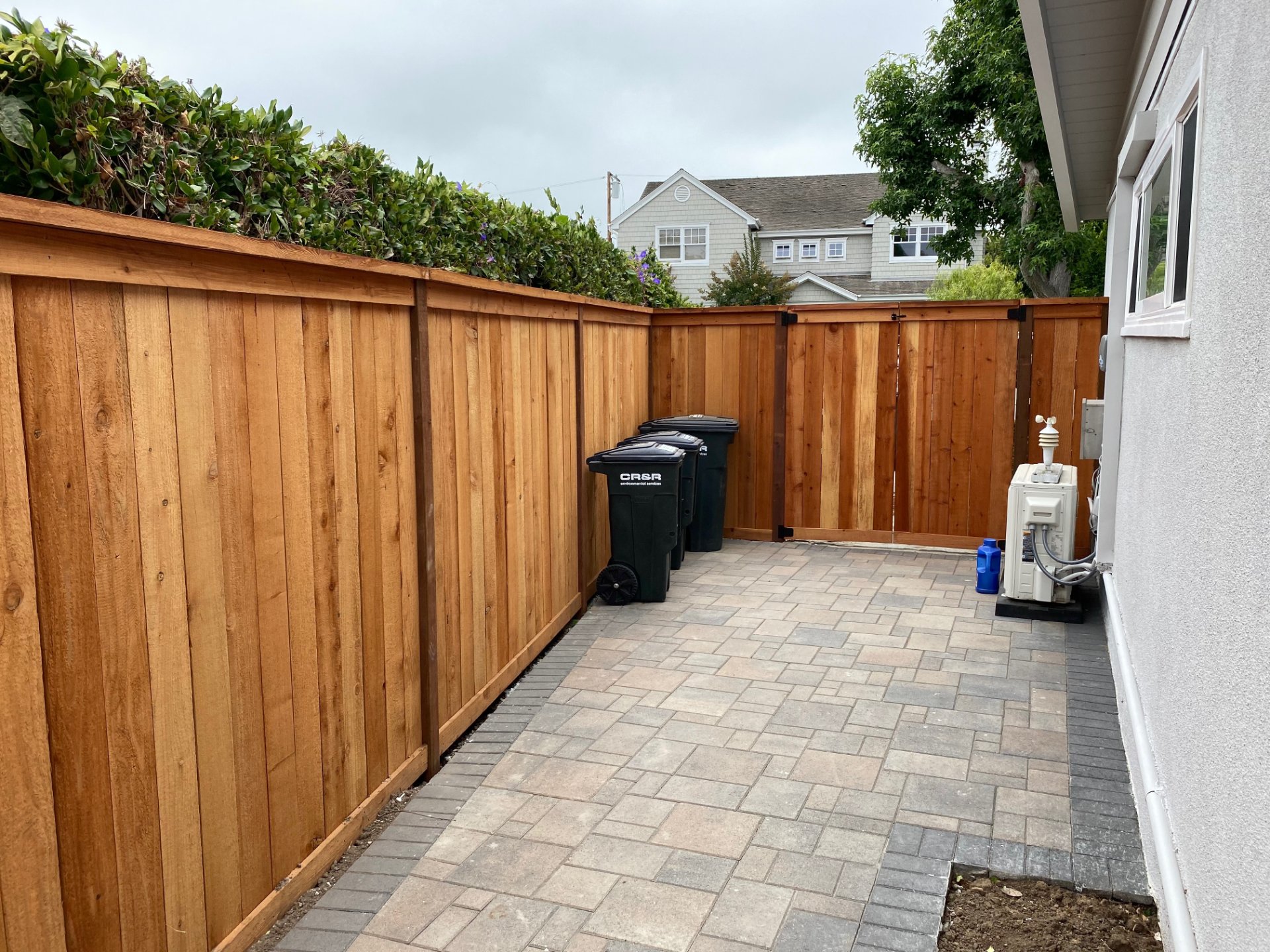 Cap & Trim Fence - Image 2