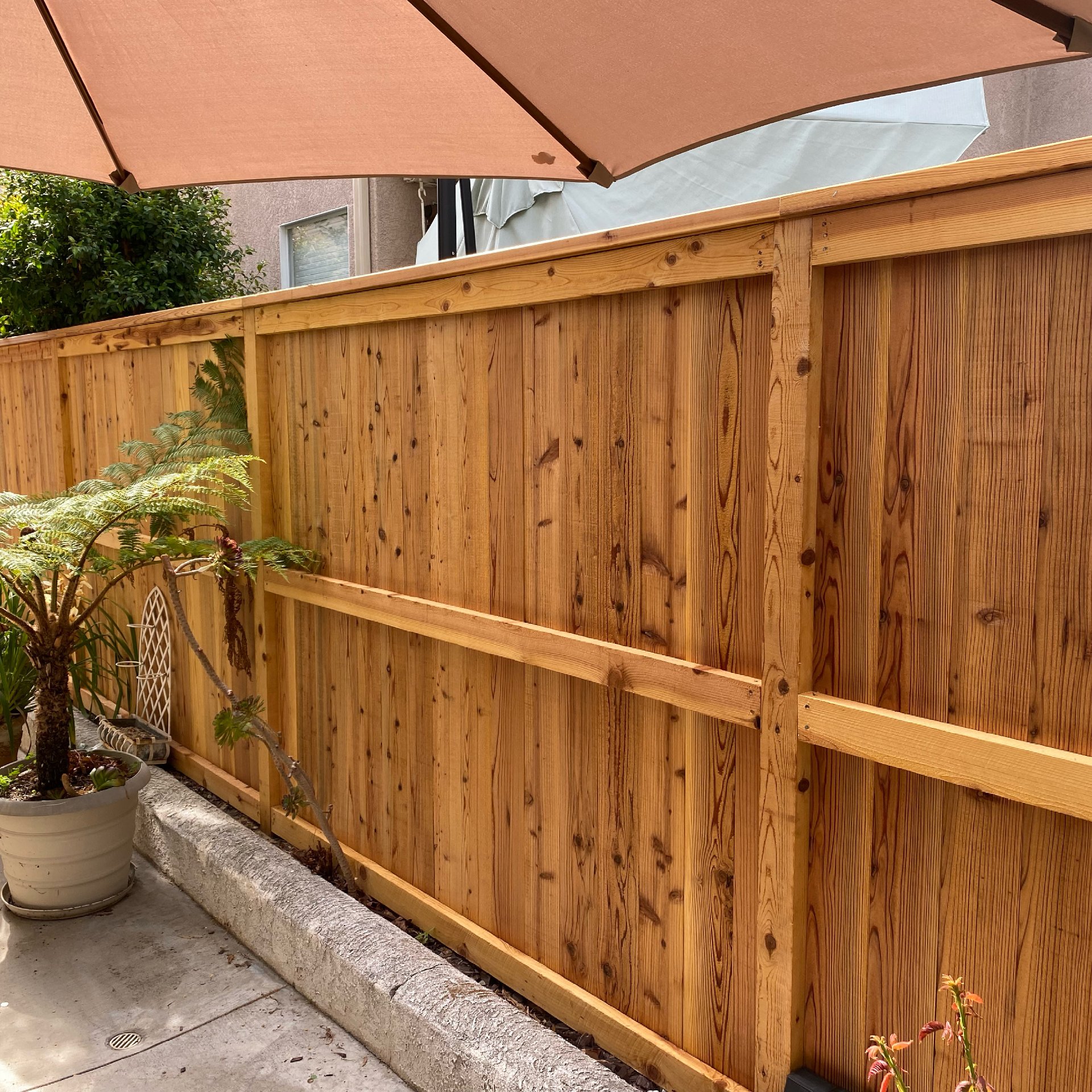 Cap & Trim Fence - Image 1